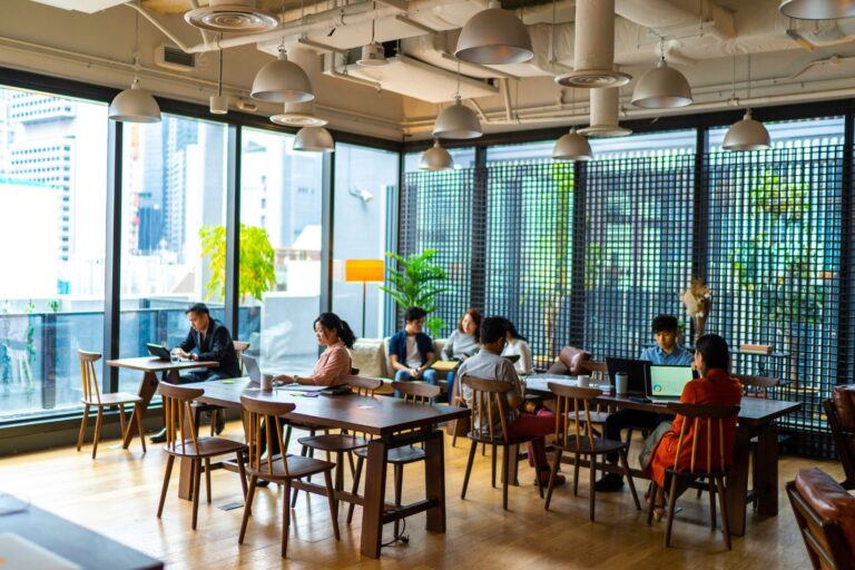 The Rise of Coworking Spaces: A Growing Trend in the Business World