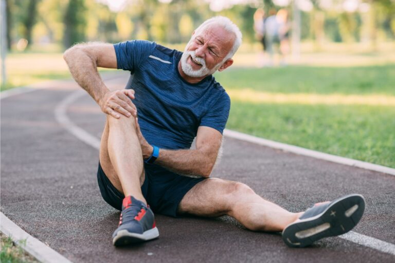 Relieving Knee Pain: When to See a Knee Pain Specialist